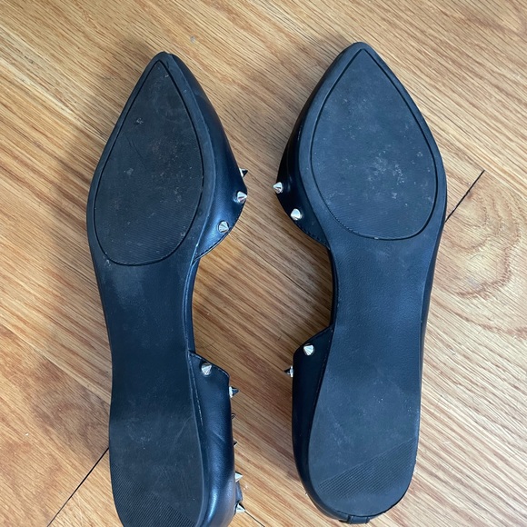 Steve Madden Black Studded Flats Size 8 - Picture 2 of 3